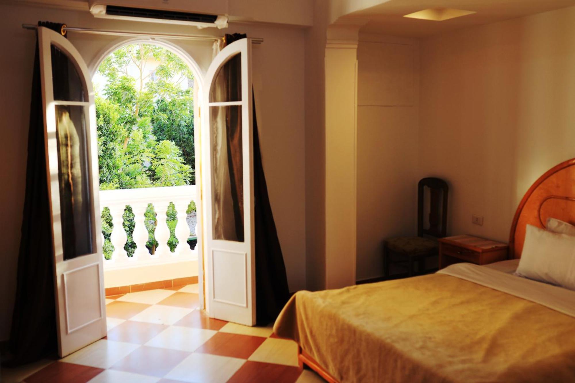 Spring Hotel Louxor Extérieur photo